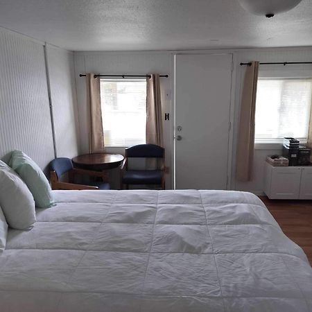 Oceanside Ocean Front Cabins Экстерьер фото