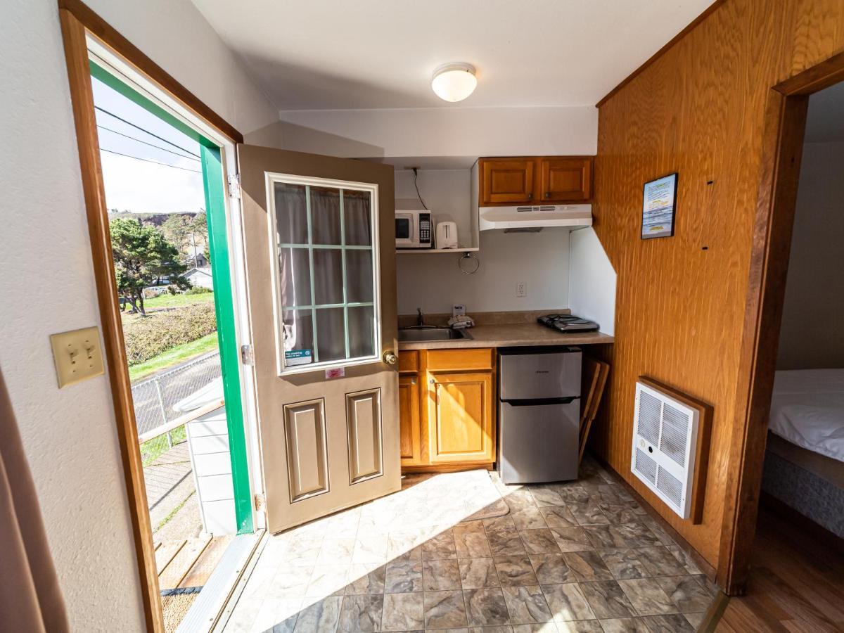 Oceanside Ocean Front Cabins Экстерьер фото